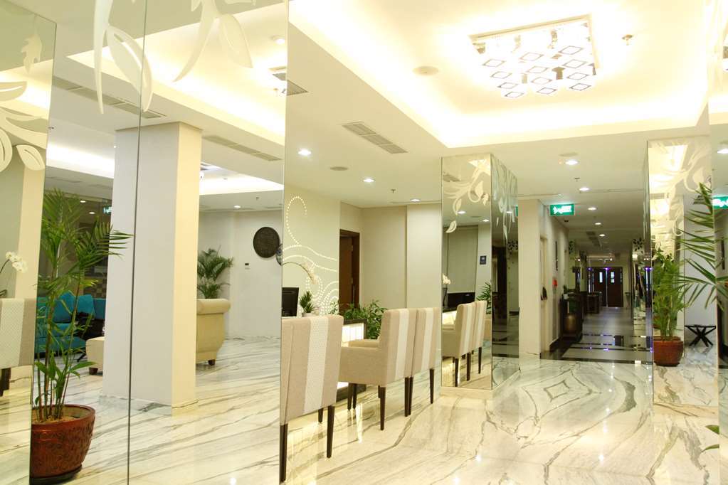 Hotel Golden Tulip Essential Tangerang Intérieur photo